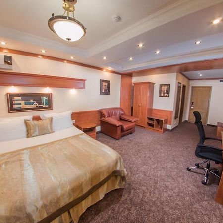Hotel Uyut Almaty Exteriér fotografie