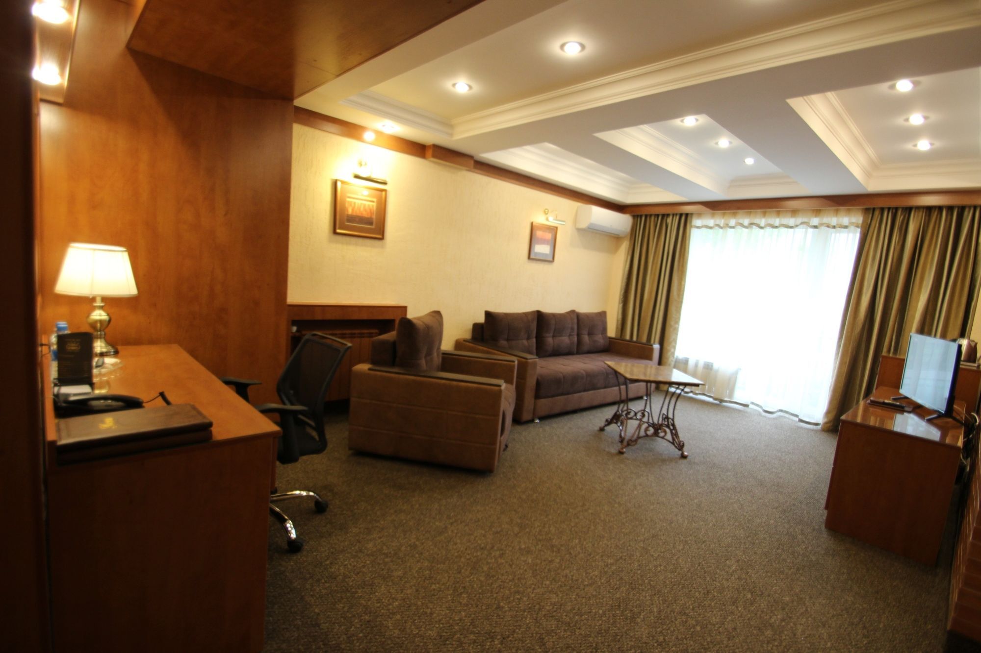 Hotel Uyut Almaty Exteriér fotografie